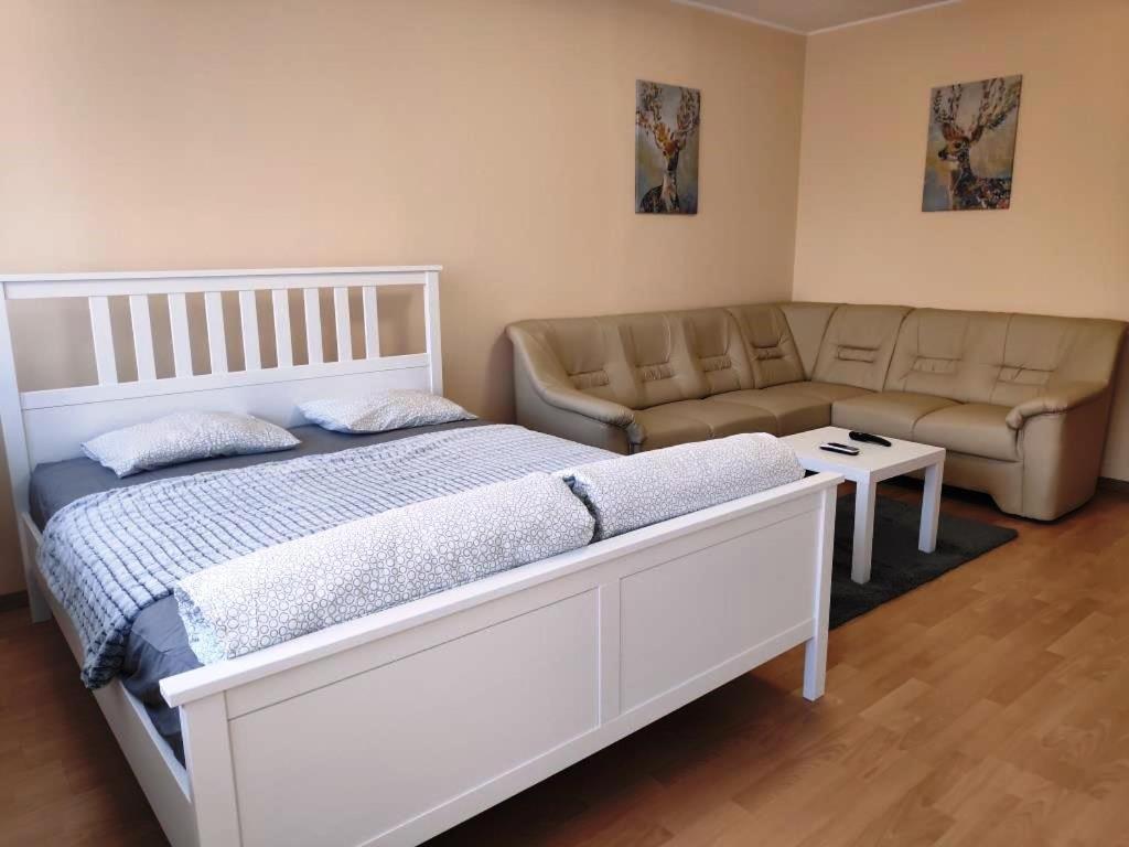 Koelcsey Apartman Apartment Szekszárd Exterior foto